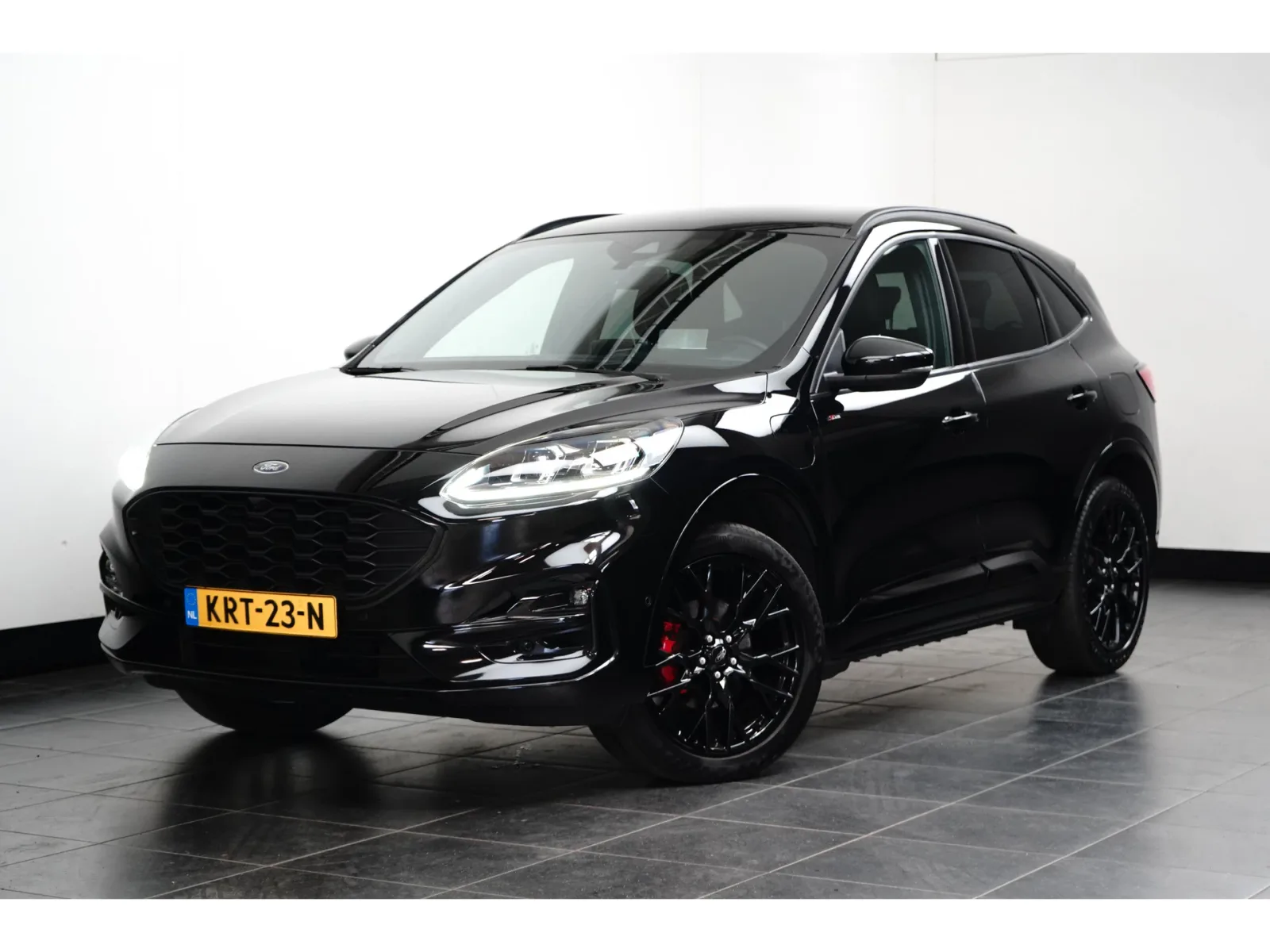 Ford Kuga (2023) — foto 1
