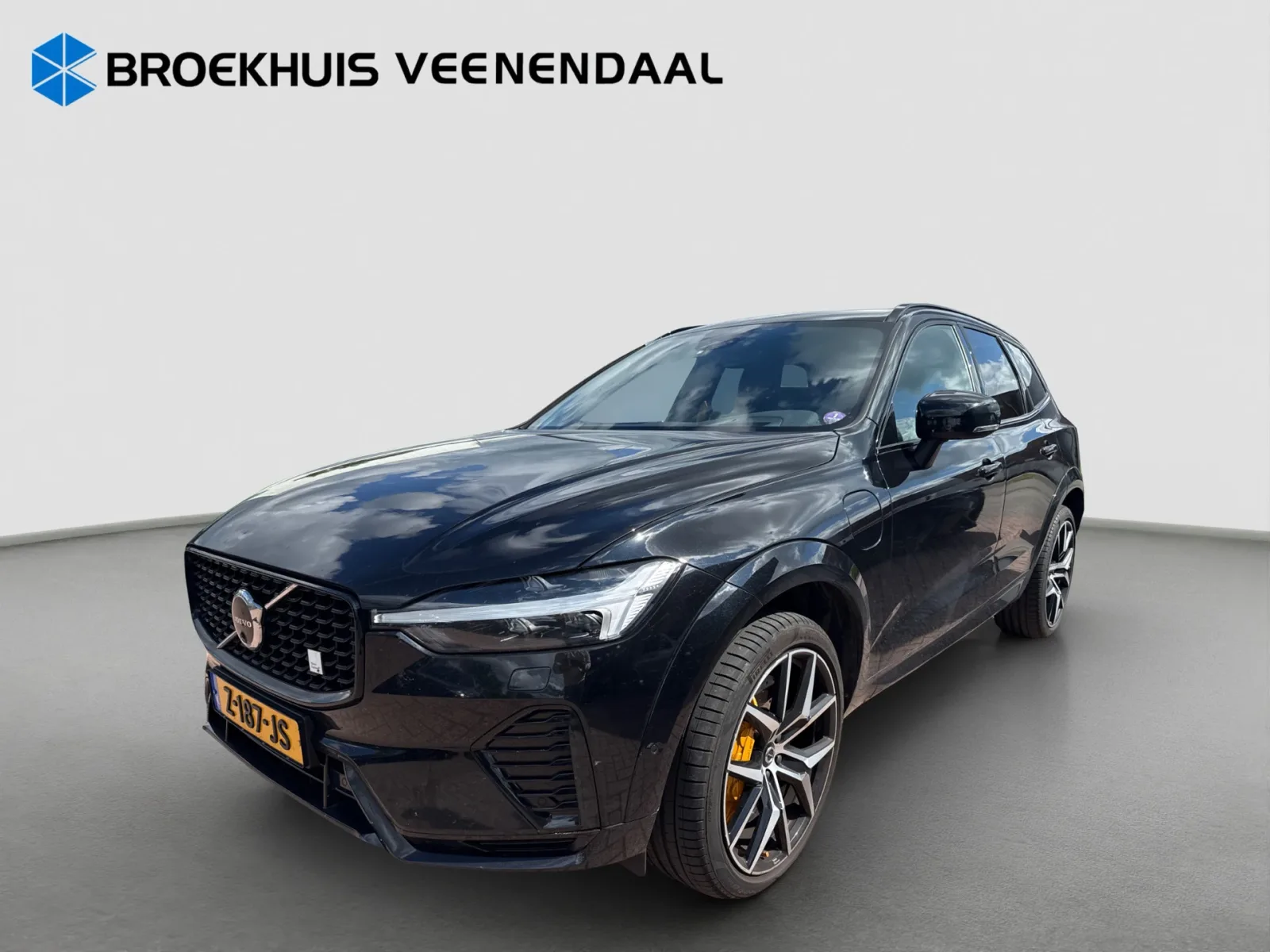 Volvo XC60 (2024) — foto 1