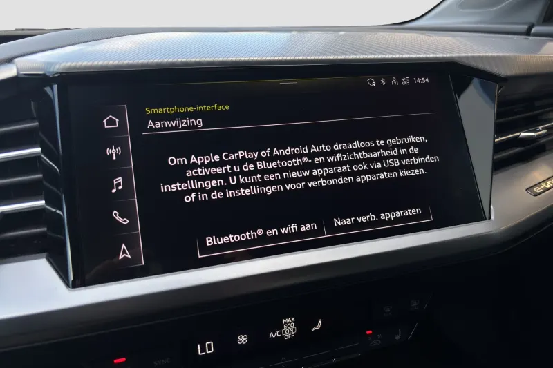 Audi Q4 e-tron (2022)