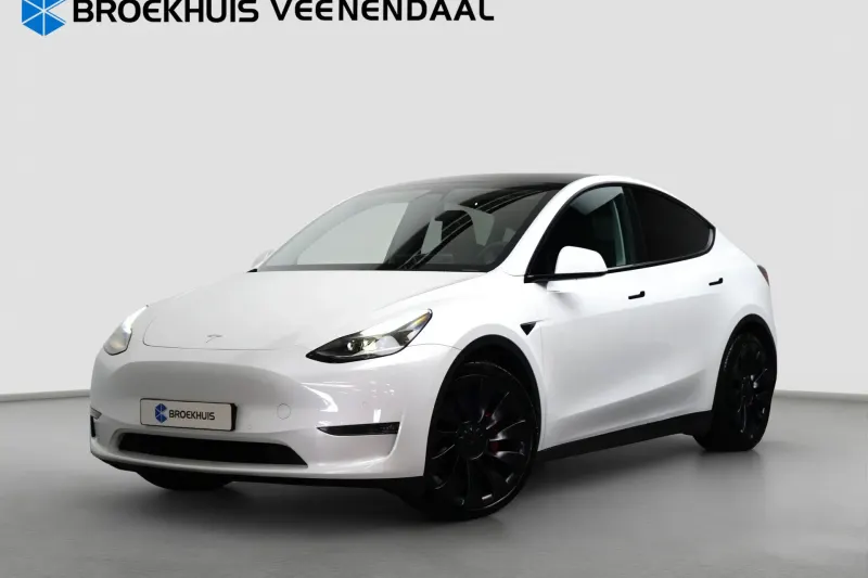 Tesla Model Y (2022)