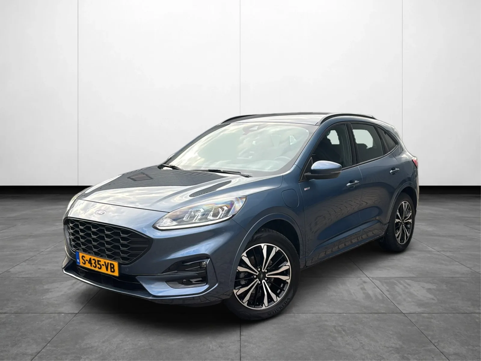 Ford Kuga (2023) — foto 1