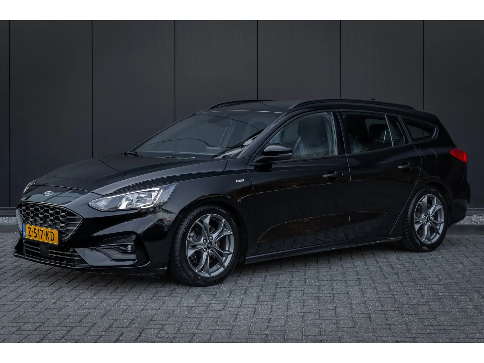 Ford Focus (2020) — foto 1