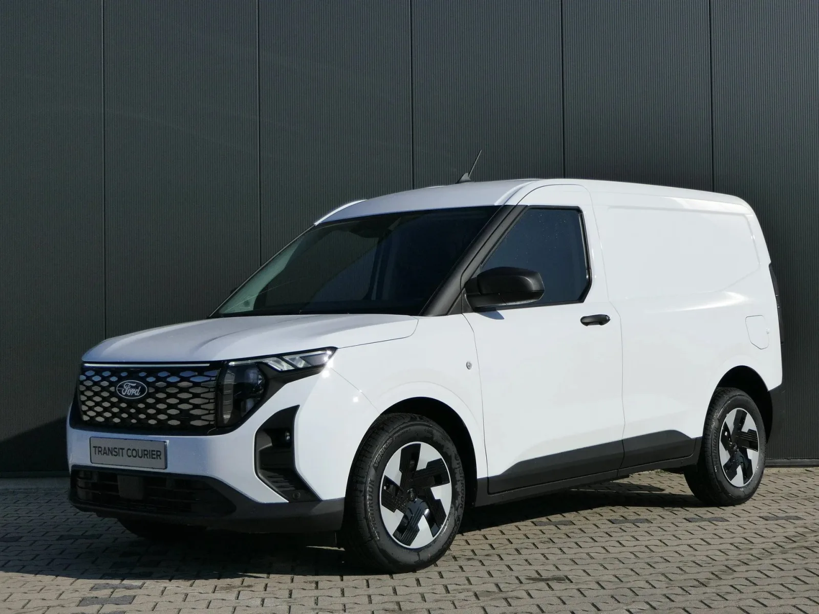Ford E-Transit Courier (2026) — foto 1