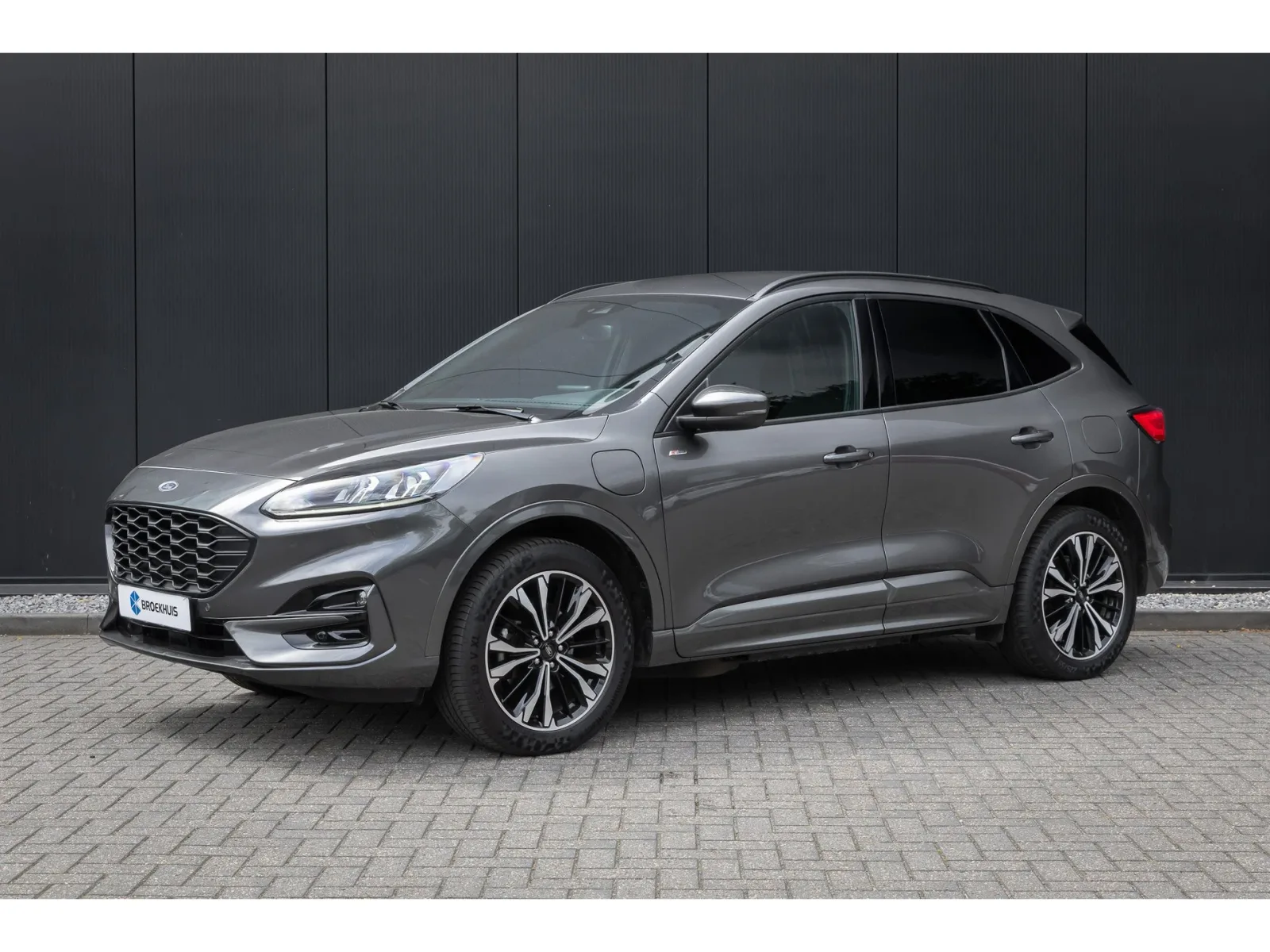 Ford Kuga (2022) — foto 1