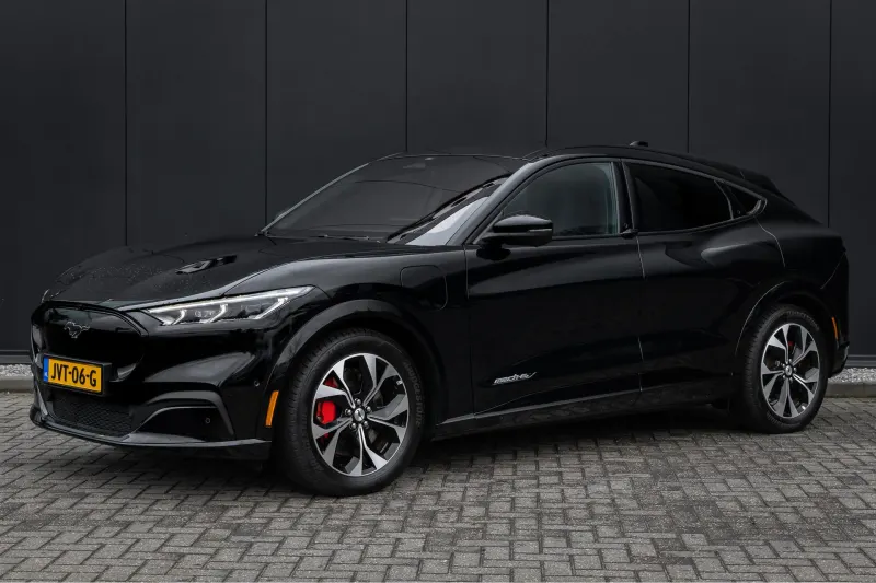 Ford Mustang Mach-E (2022)