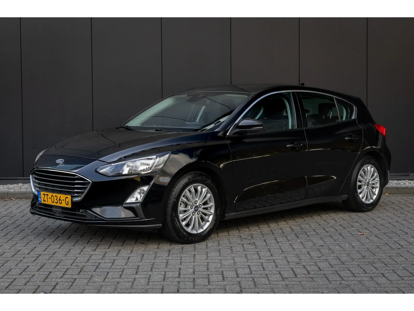 Ford Focus (2019) — foto 1