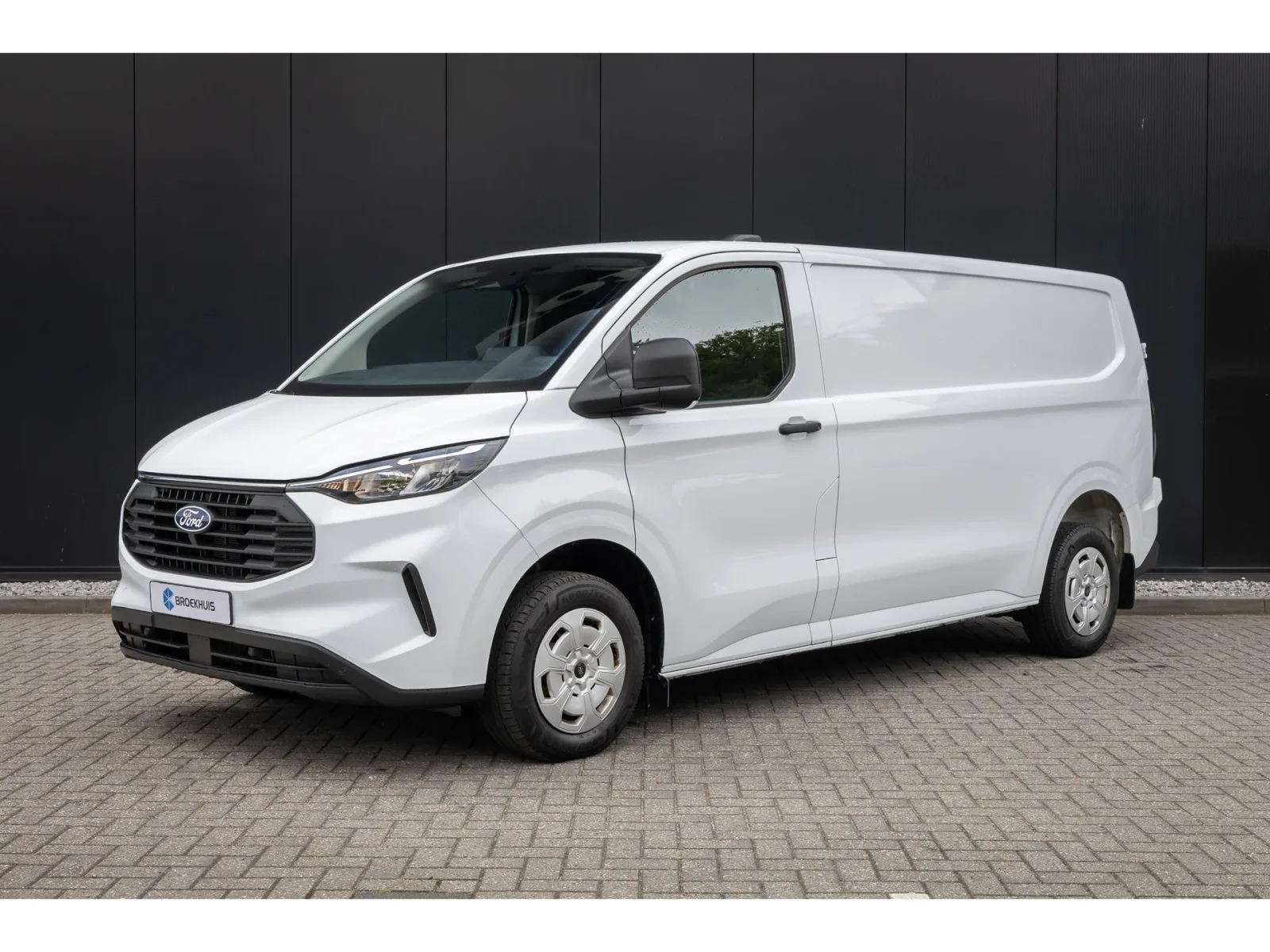 Ford Transit Custom (2024) — foto 1