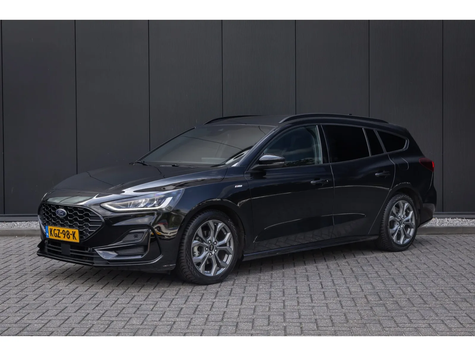 Ford Focus (2023) — foto 1