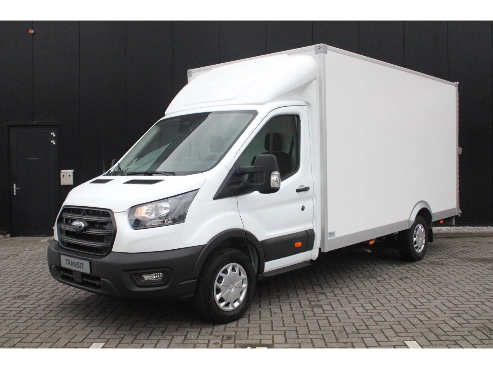 Ford Transit (2022) — foto 1