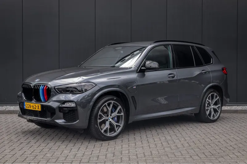BMW X5 (2021)