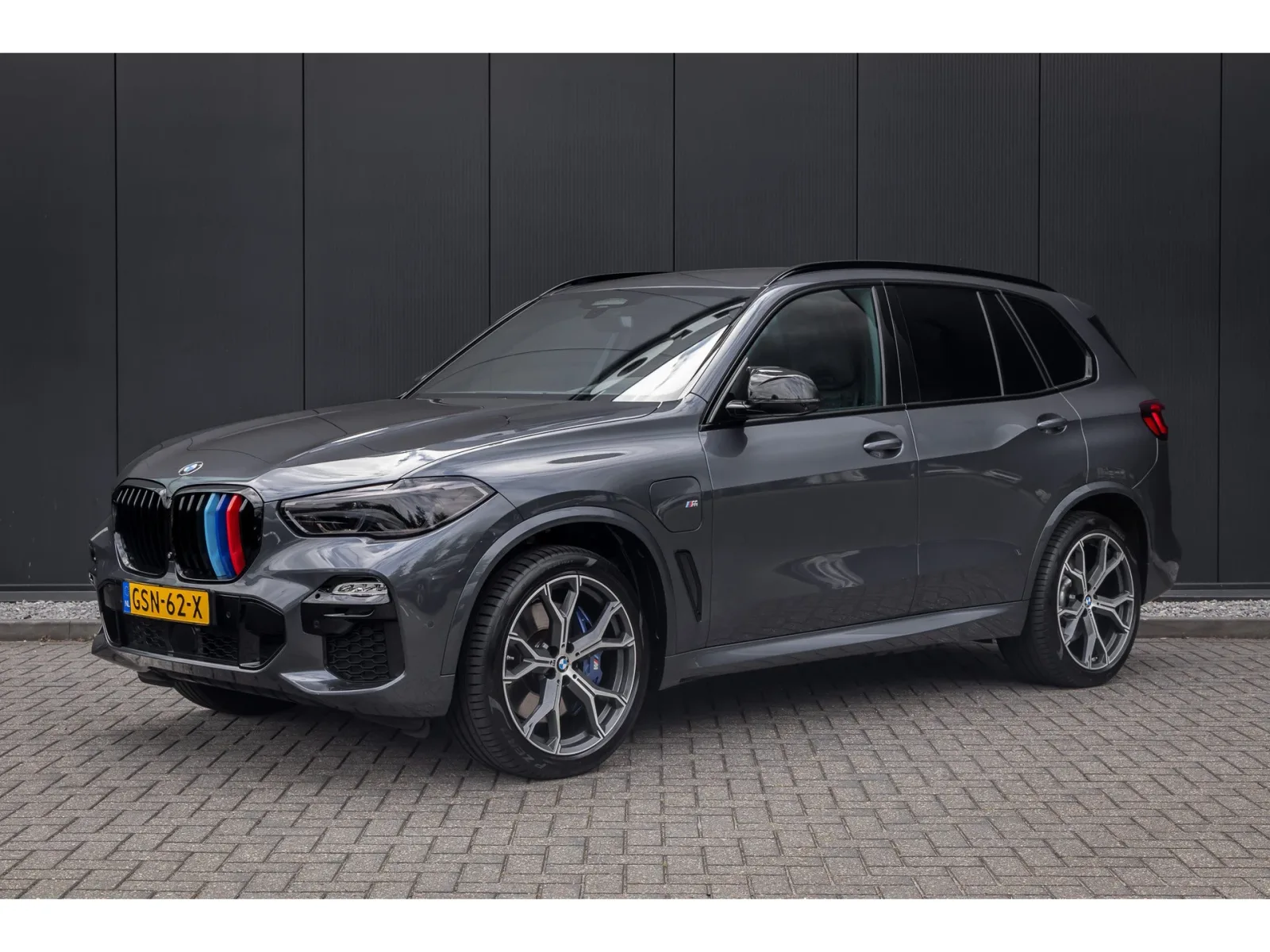 BMW X5 (2021) — foto 1