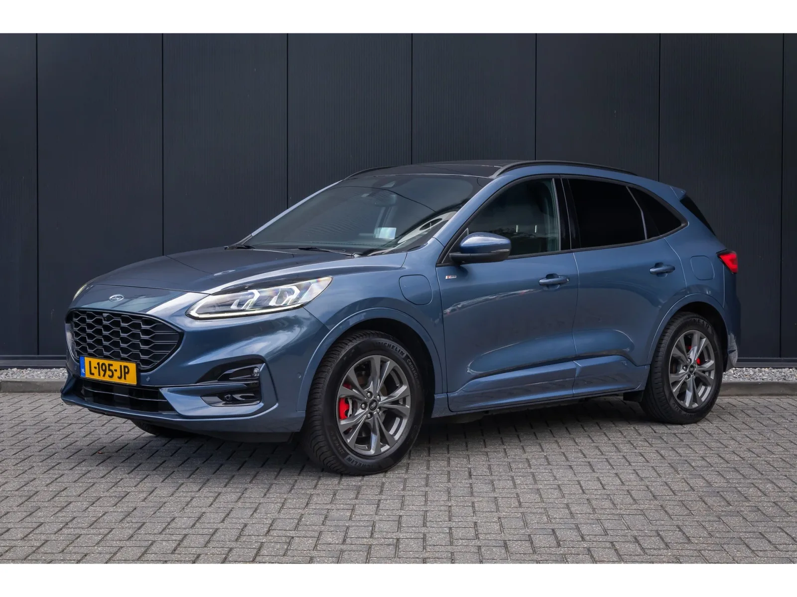 Ford Kuga (2021) — foto 1