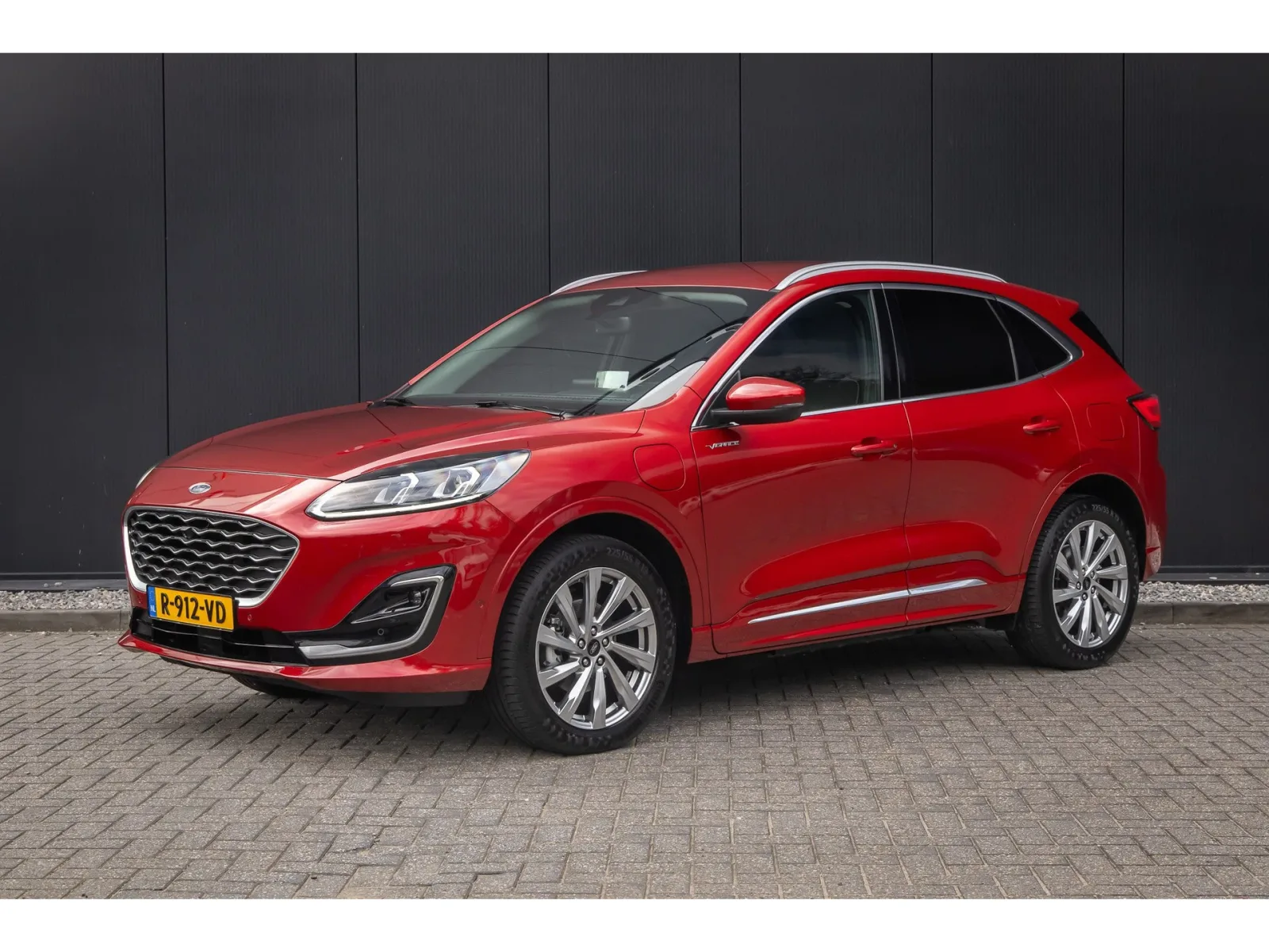 Ford Kuga (2022) — foto 1