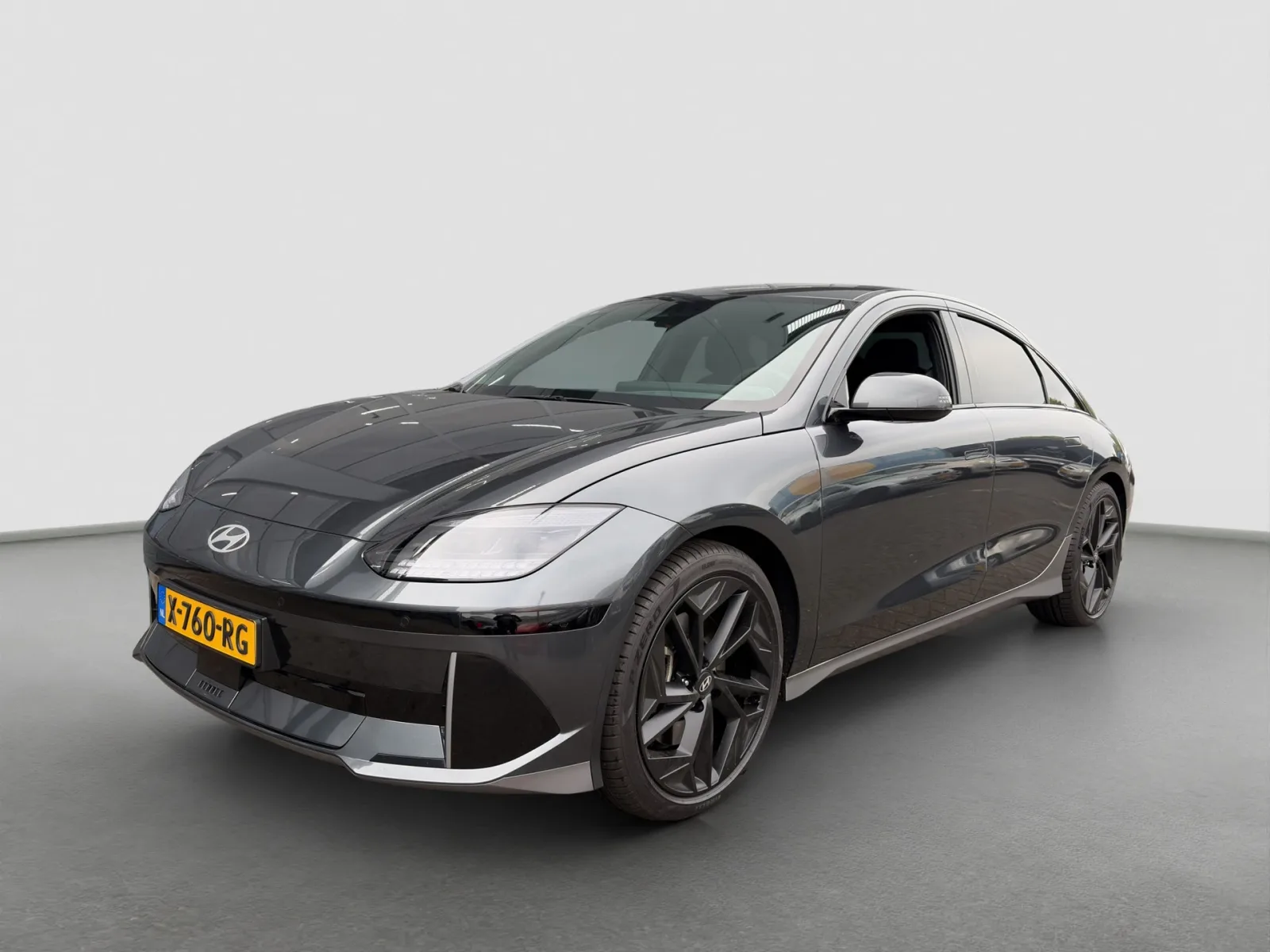 Hyundai Ioniq 6 (2024) — foto 1