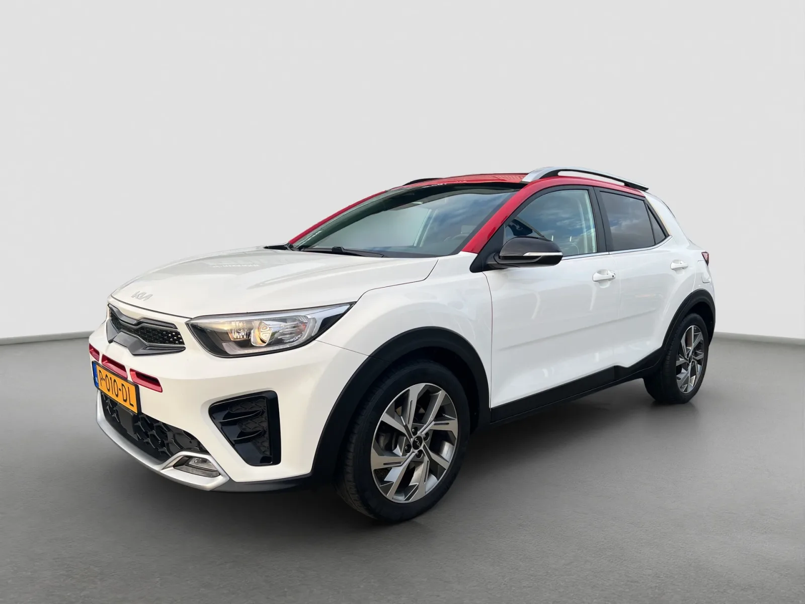Kia Stonic (2022) — foto 1