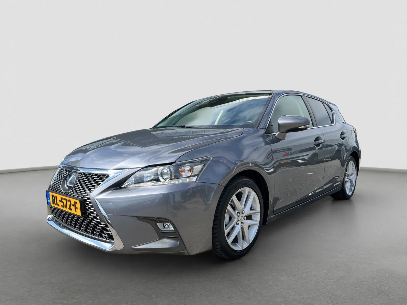 Lexus CT (2017) — foto 1