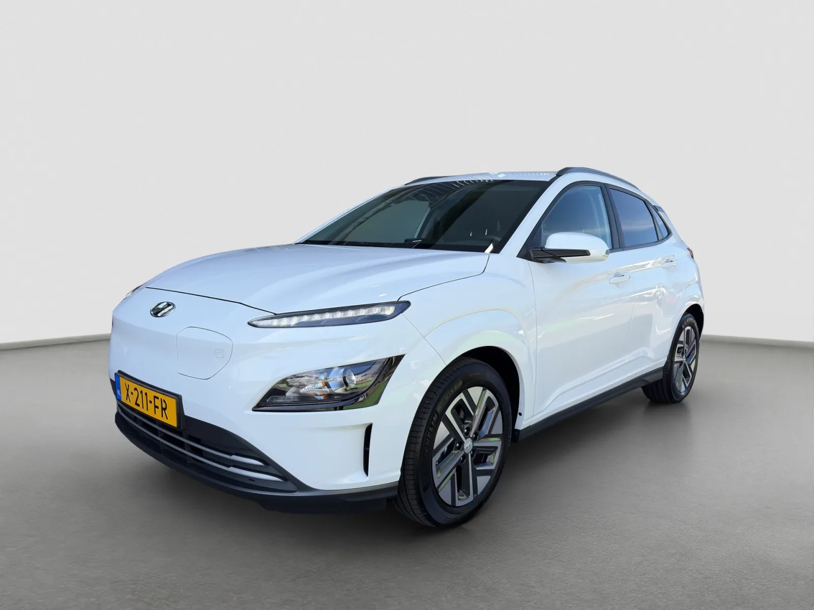 Hyundai Kona (2023) — foto 1
