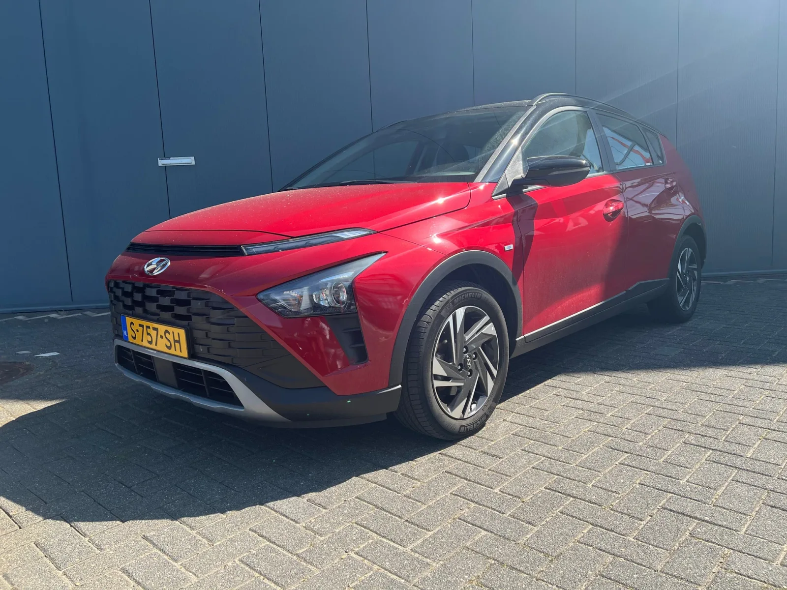 Hyundai BAYON (2023) — foto 1