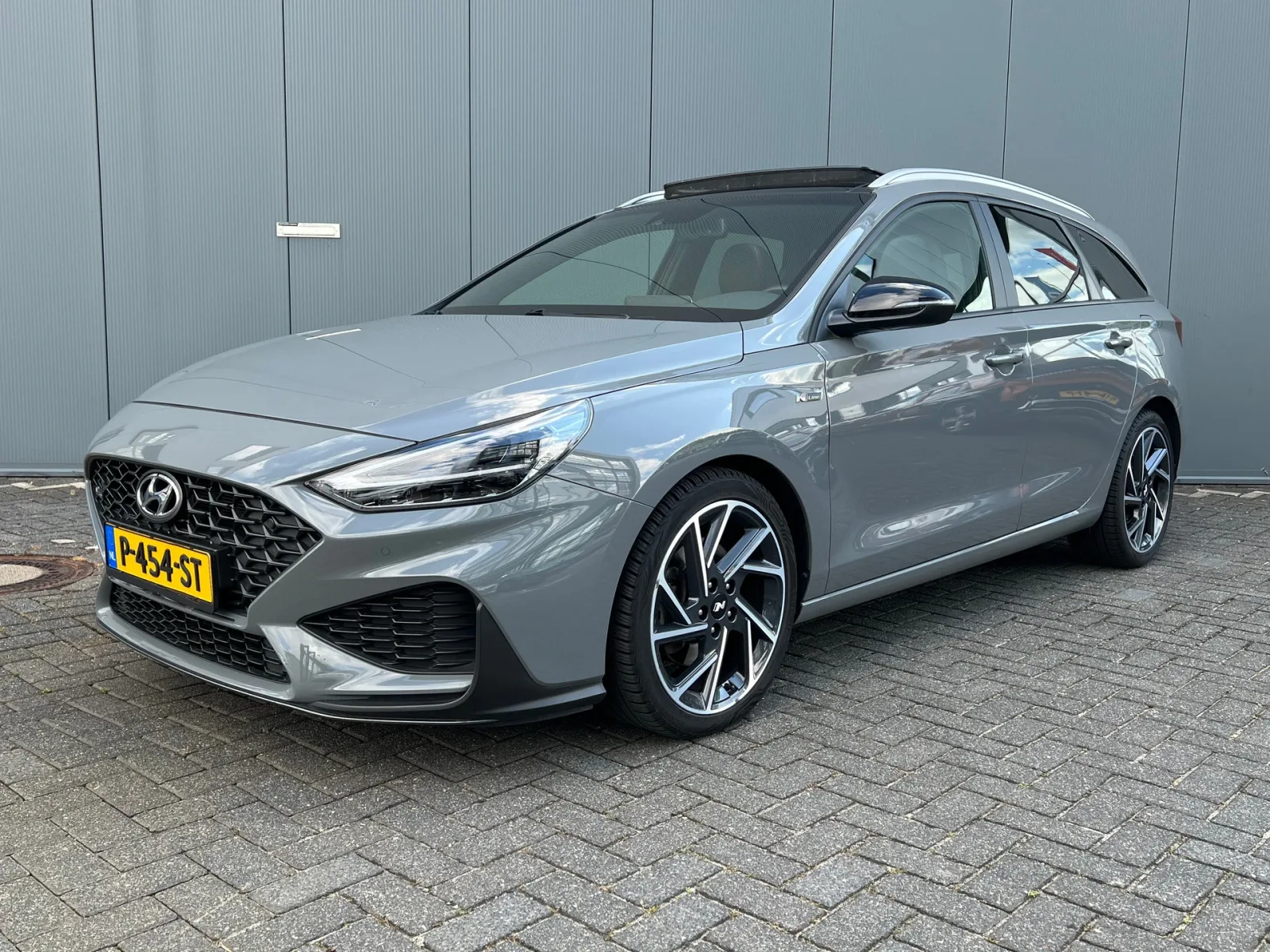 Hyundai i30 (2022) — foto 1