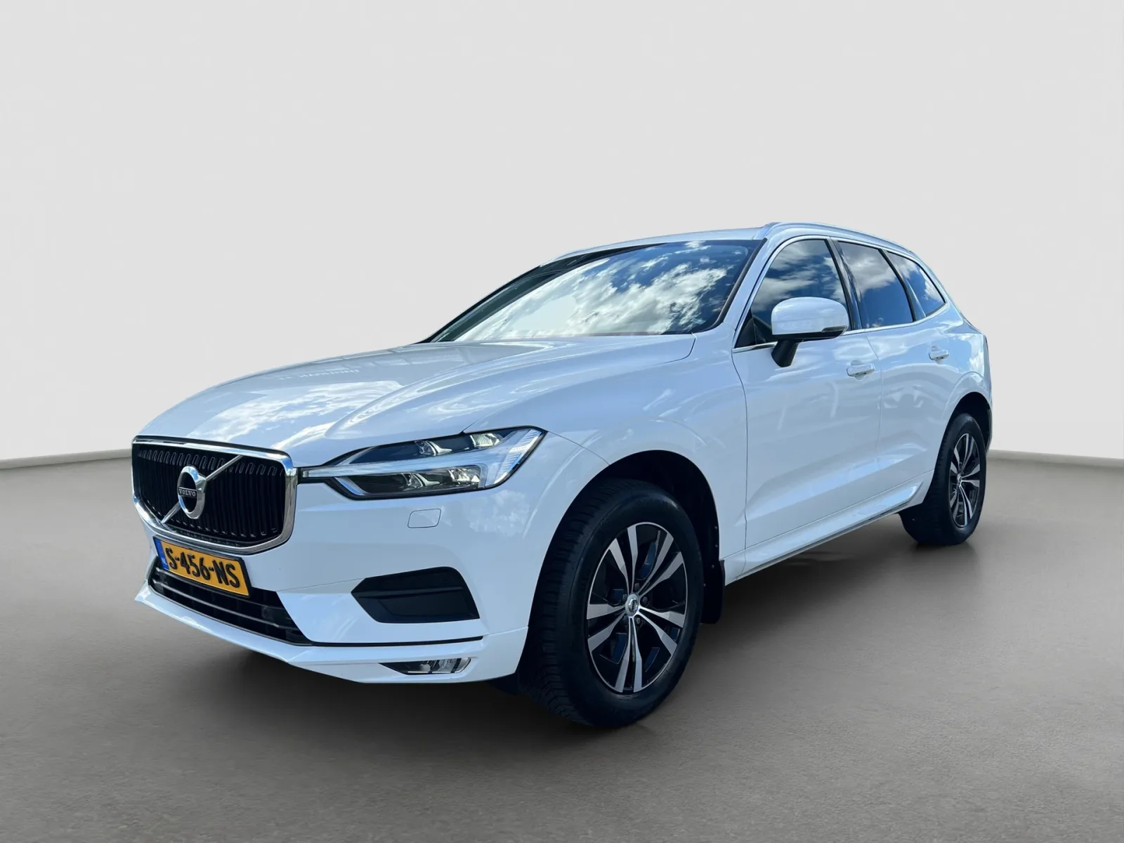 Volvo XC60 (2020) — foto 1