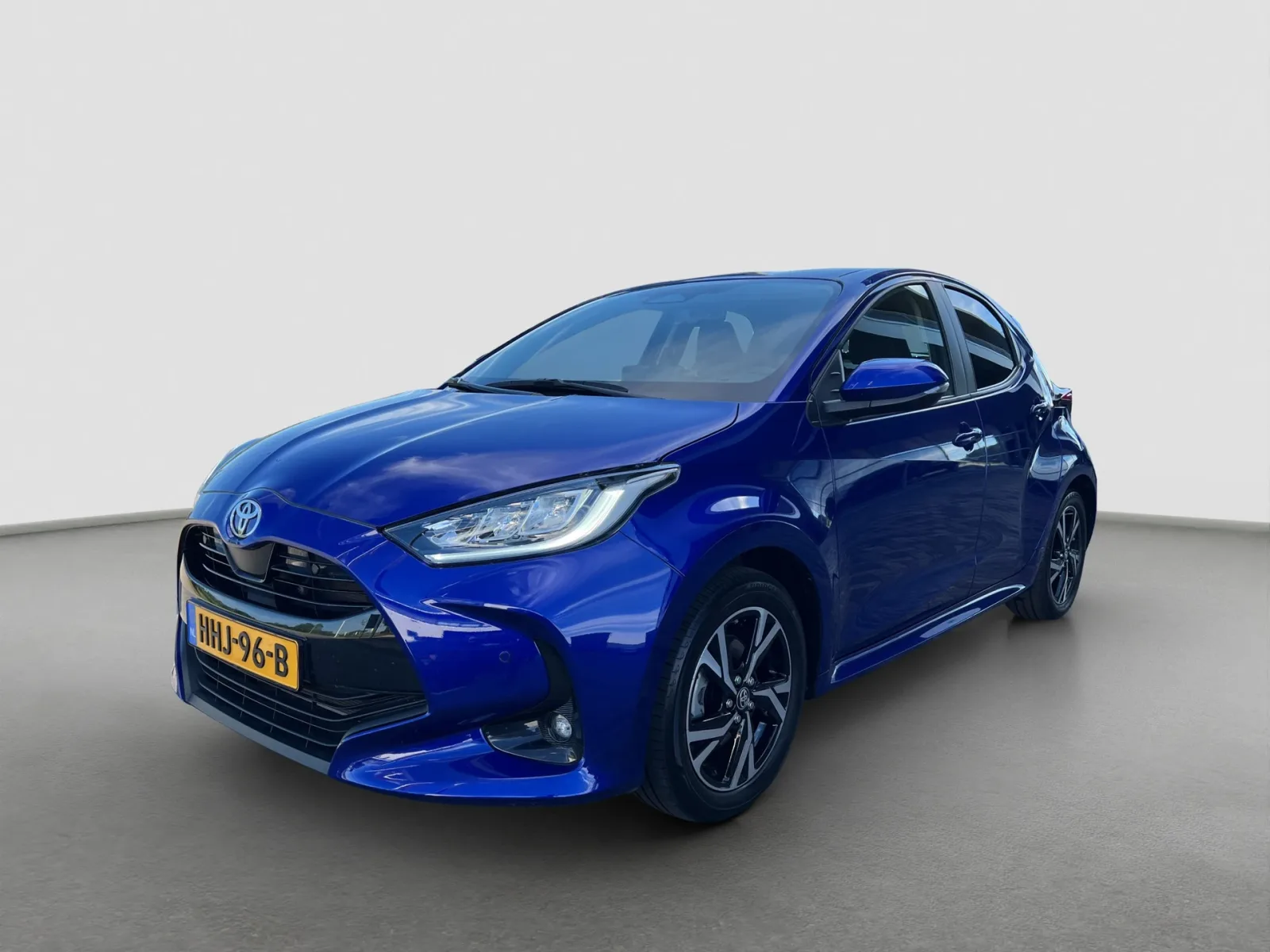 Toyota Yaris (2024) — foto 1