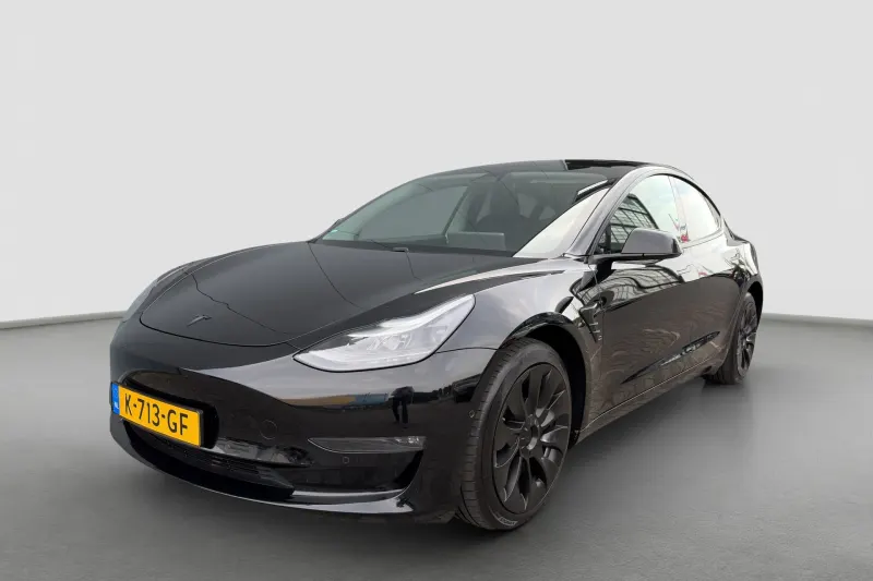 Tesla Model 3 (2021)