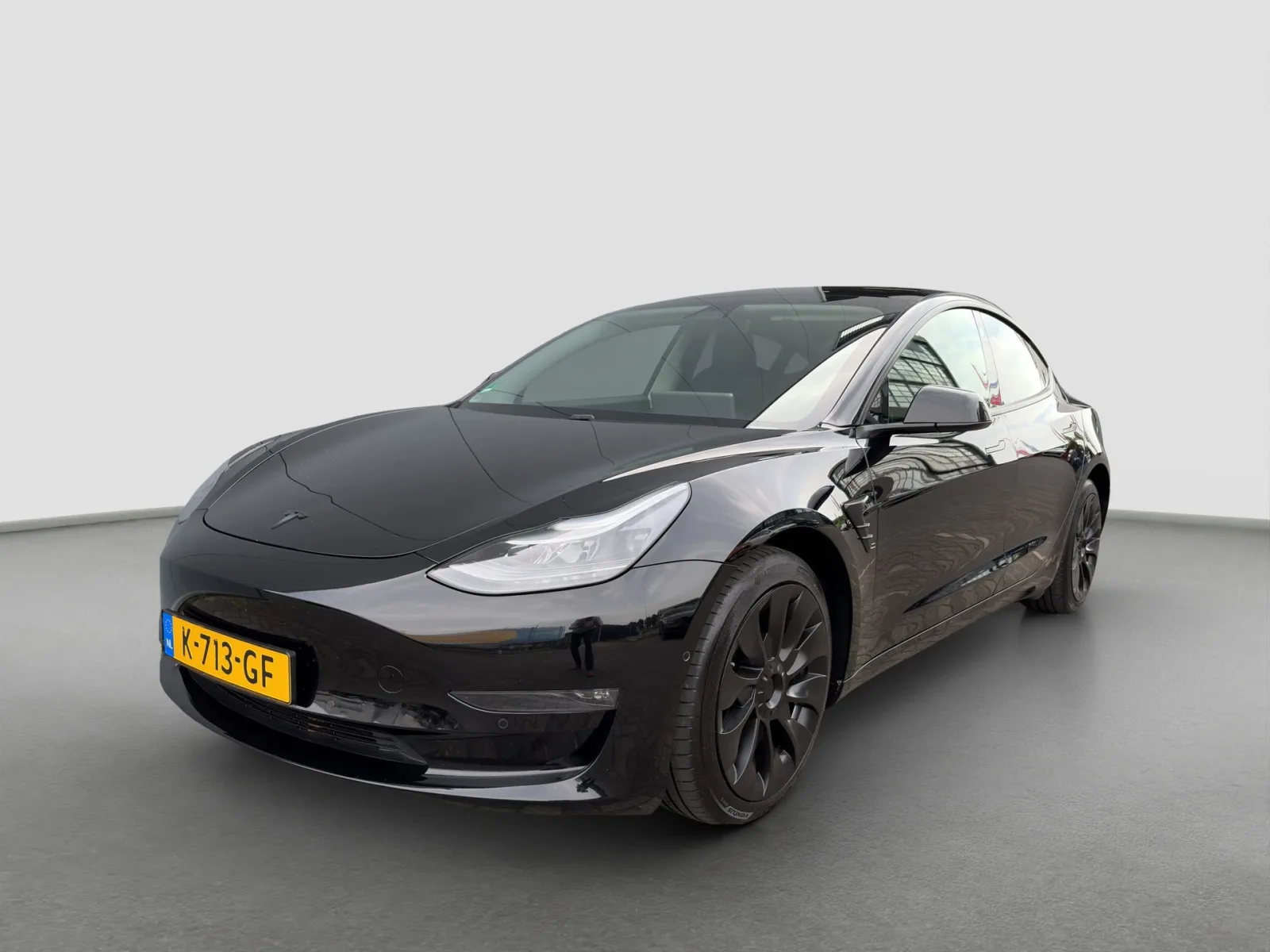 Tesla Model 3 (2021) — foto 1