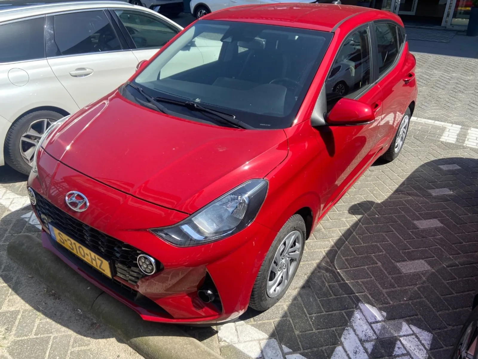 Hyundai i10 (2023) — foto 1