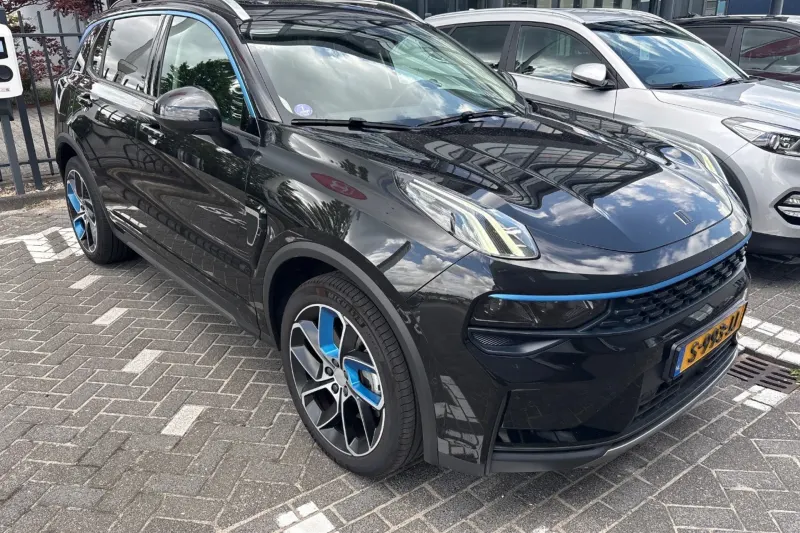 Lynk & Co 01 (2021)