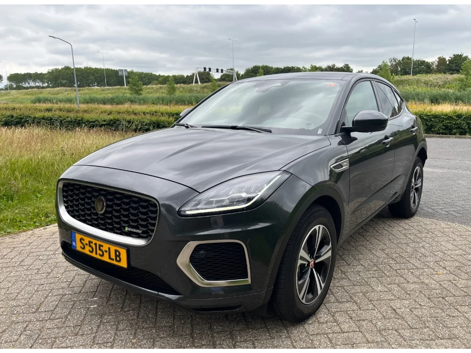 Jaguar E-Pace (2023) — foto 1