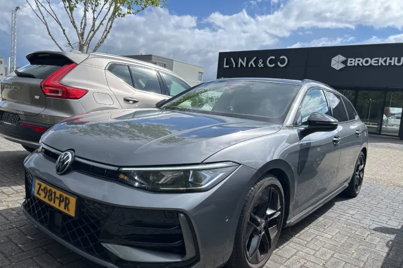Volkswagen Passat (2024)