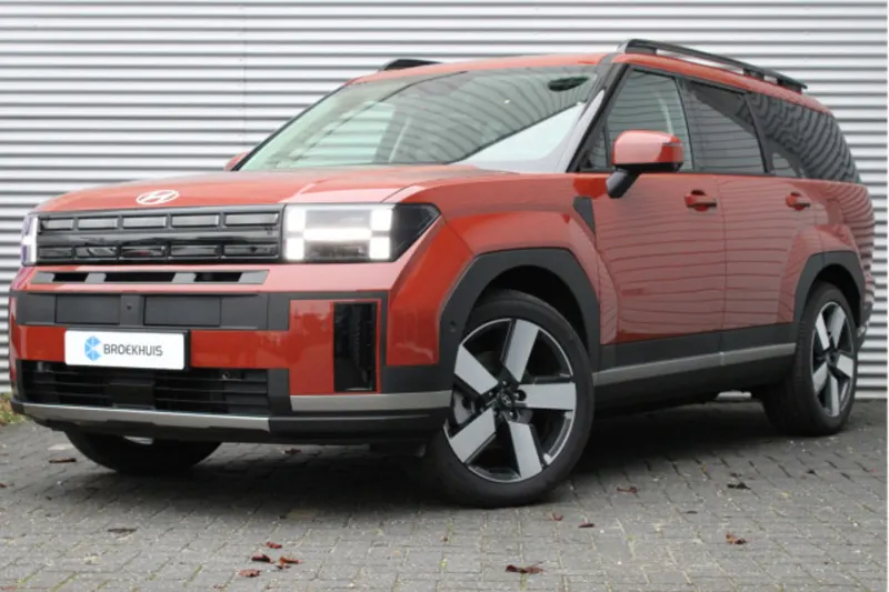 Hyundai Santa Fe (2025)