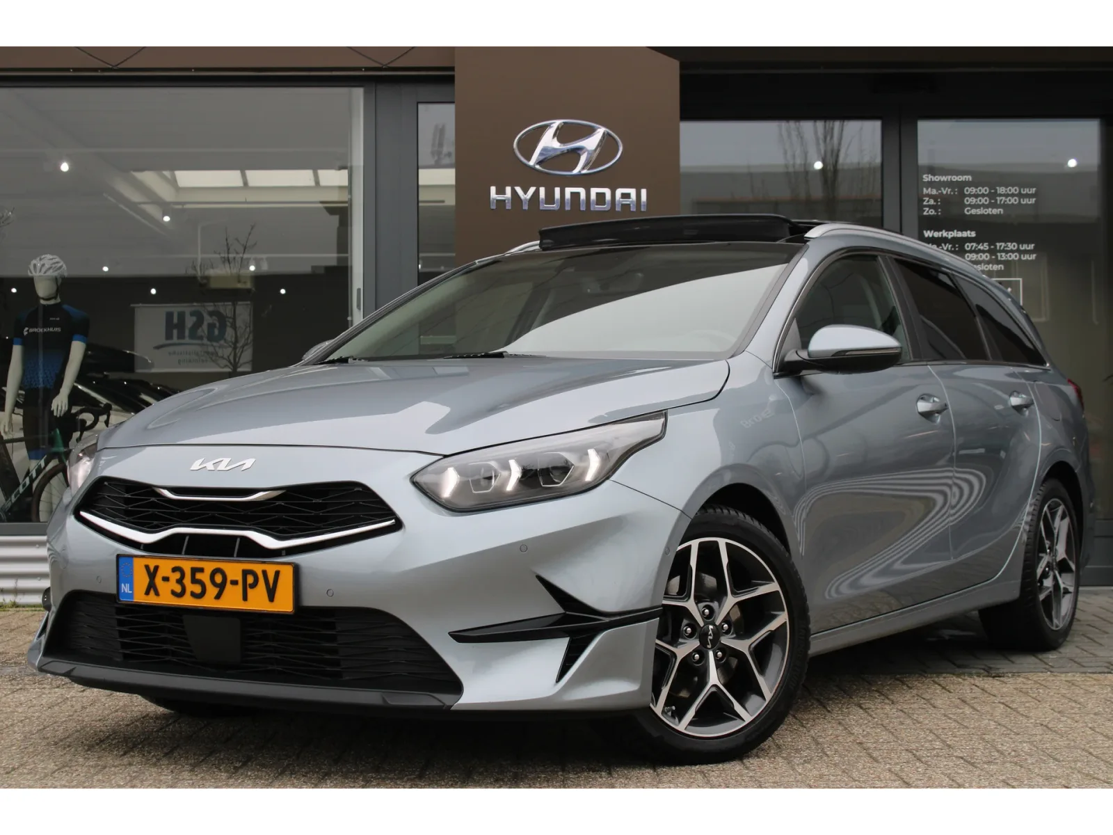 Kia Ceed Sportswagon (2024) — foto 1