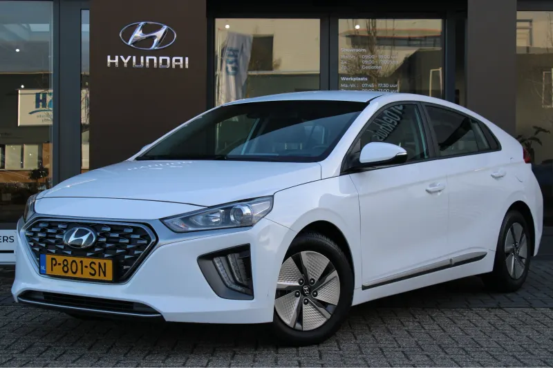 Hyundai Ioniq (2022)