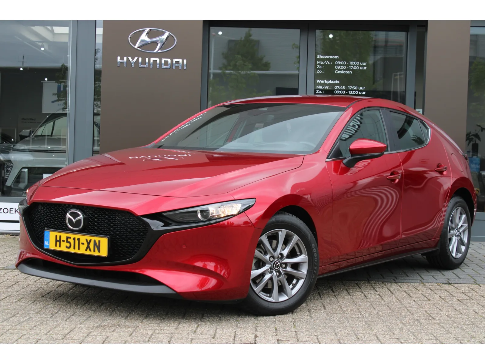 Mazda 3 (2020) — foto 1