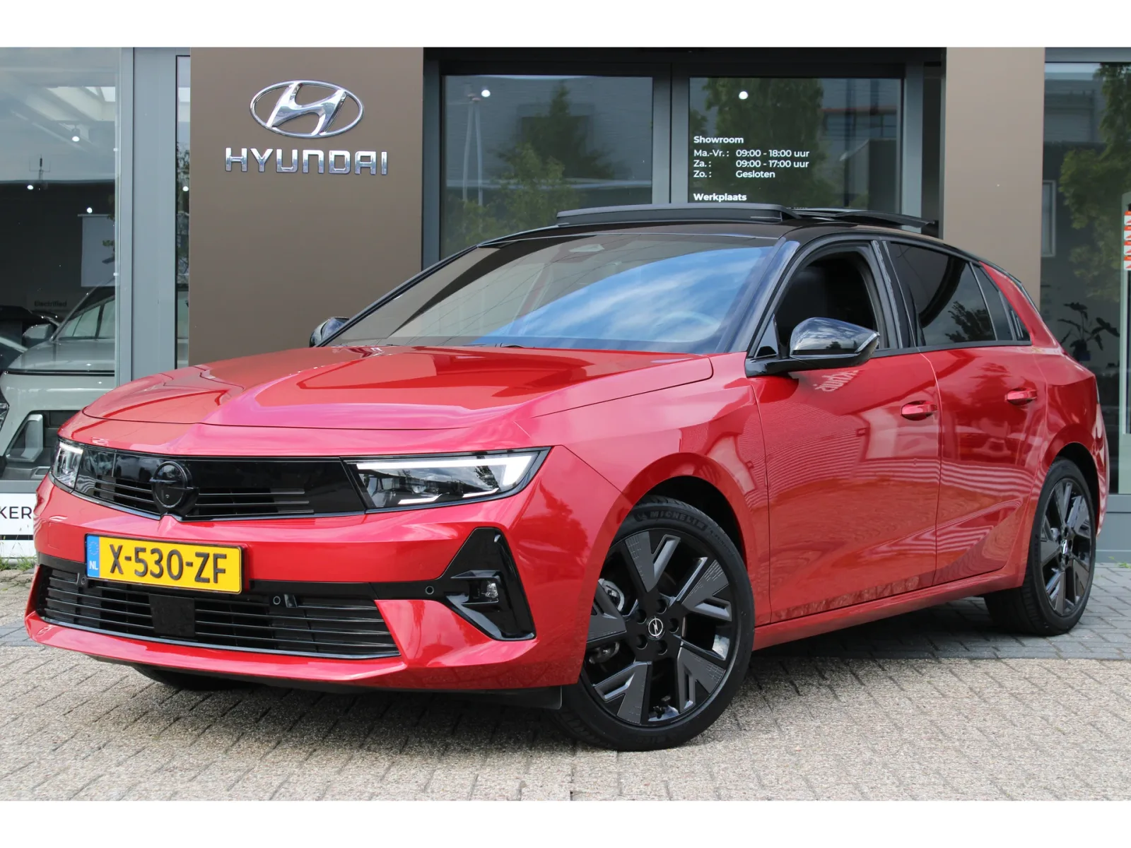 Opel Astra (2024) — foto 1