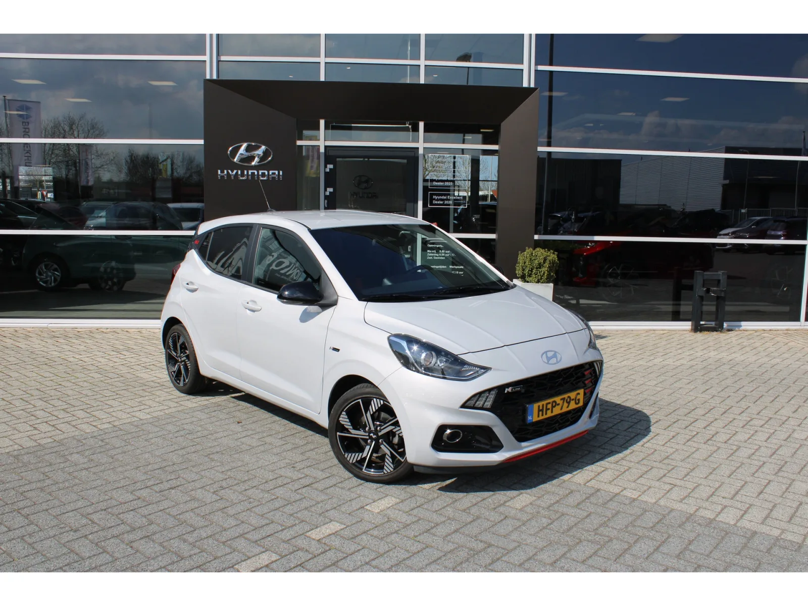 Hyundai i10 (2023) — foto 1