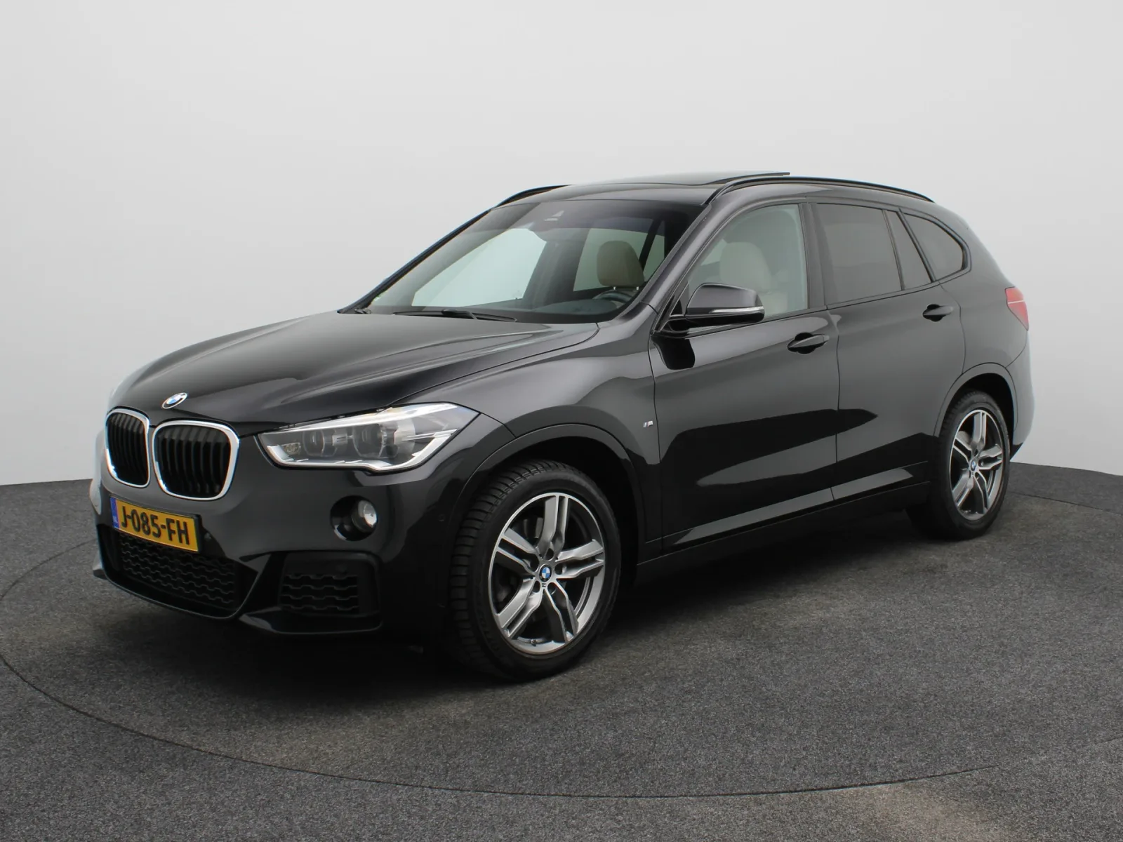 BMW X1 (2016) — foto 1