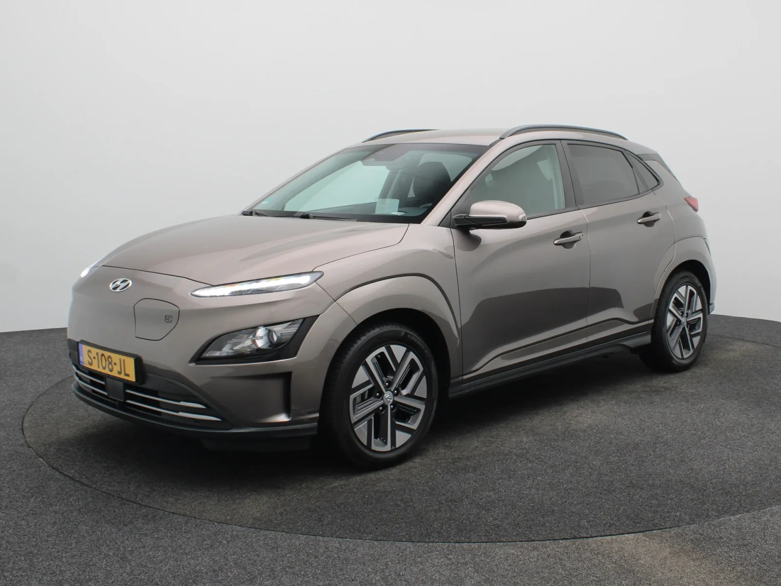 Hyundai Kona (2023) — foto 1