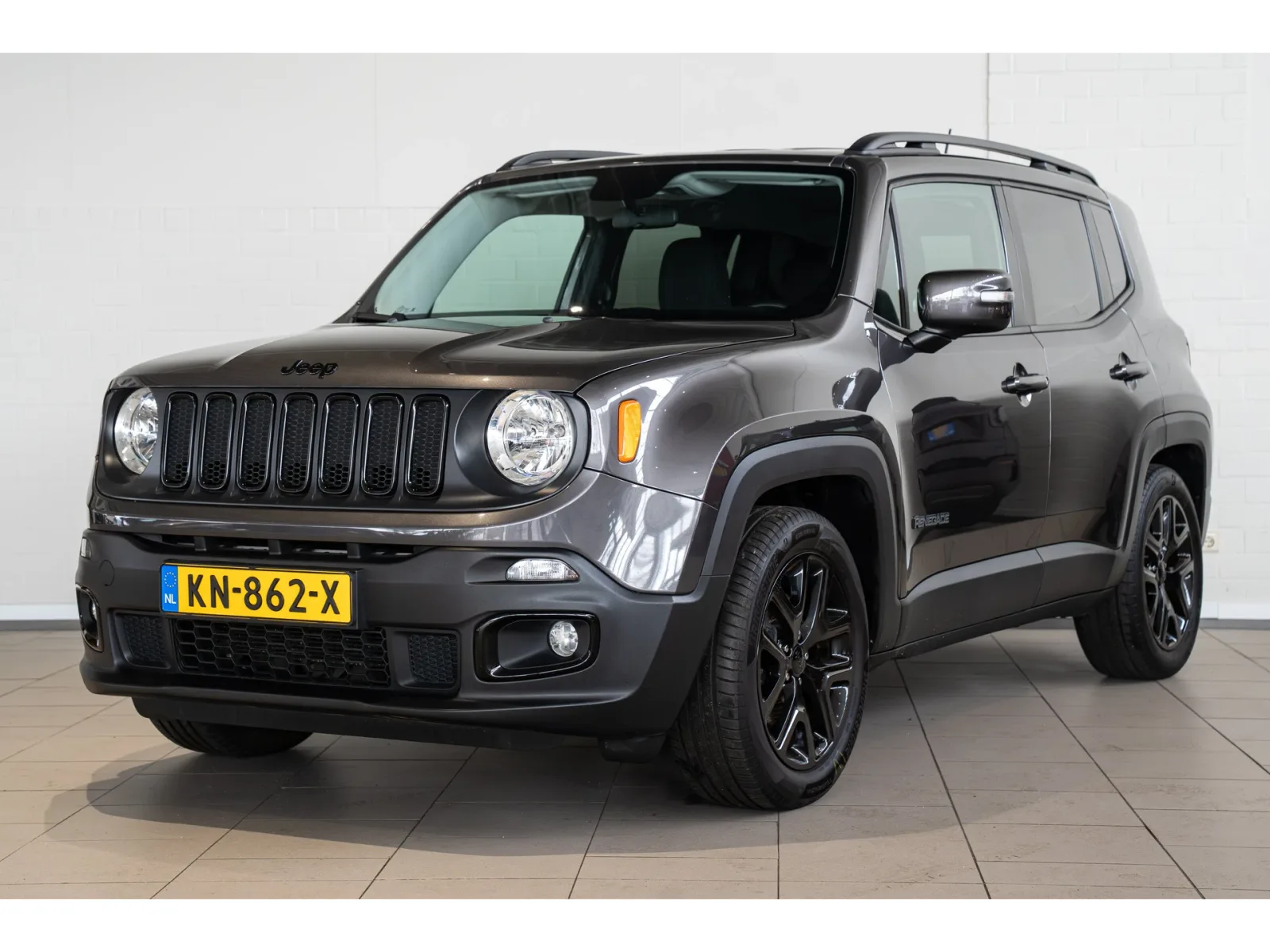 Jeep Renegade (2016) — foto 1