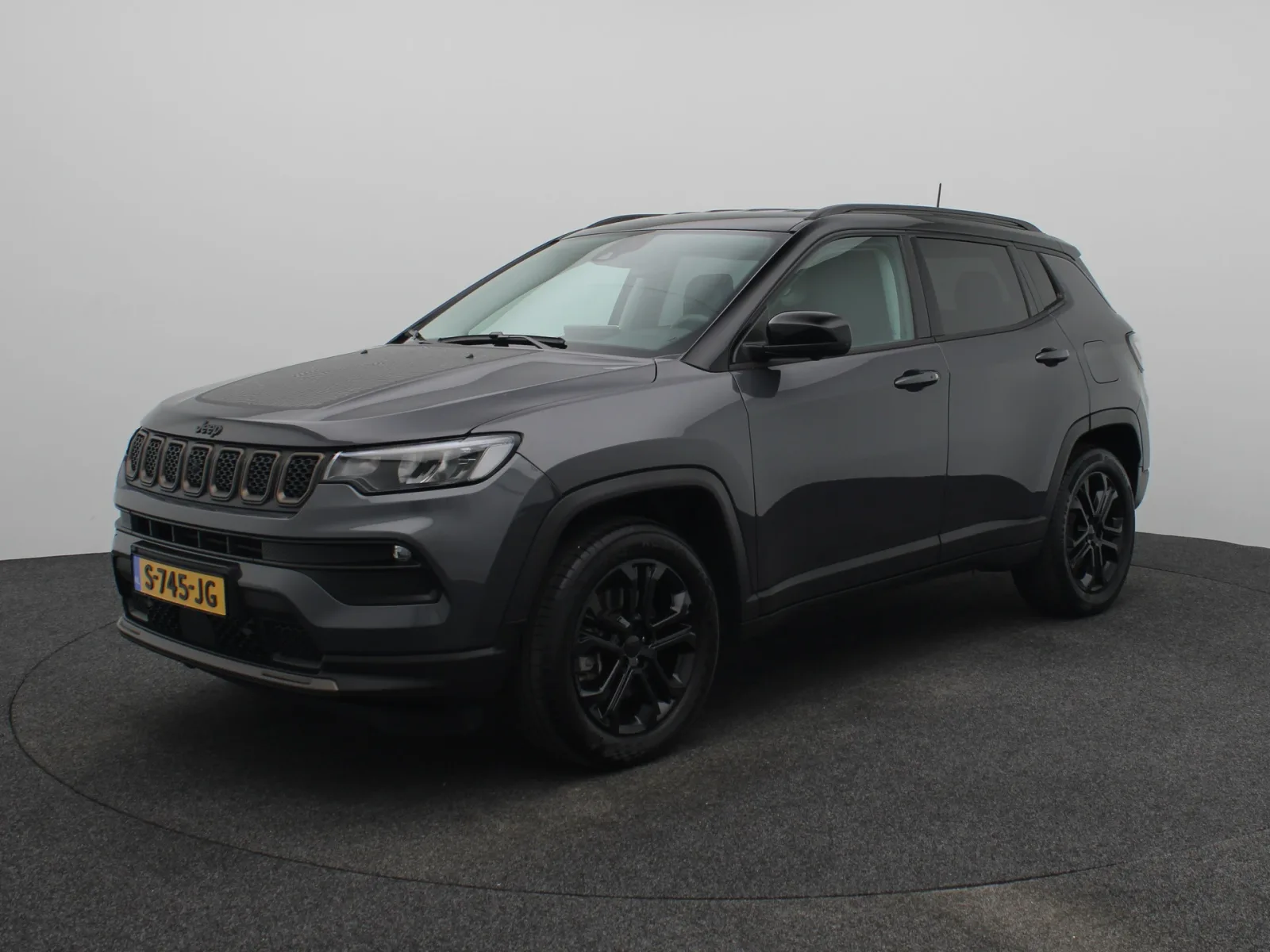 Jeep Compass (2023) — foto 1