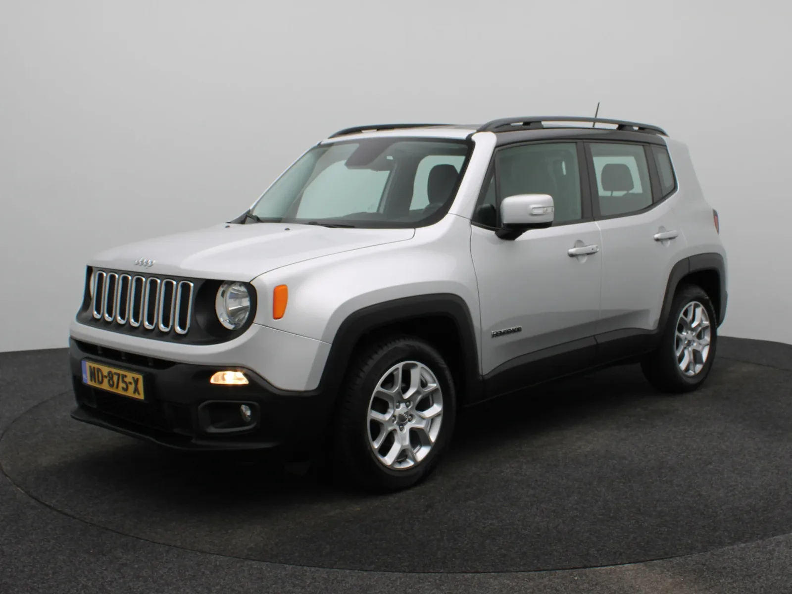 Jeep Renegade (2017) — foto 1