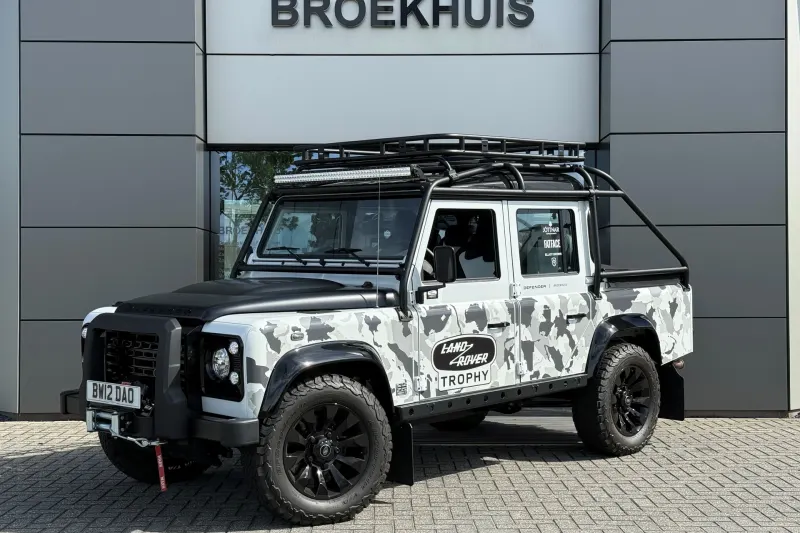 Land Rover Defender (2026)