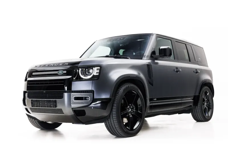Land Rover Defender (2023)