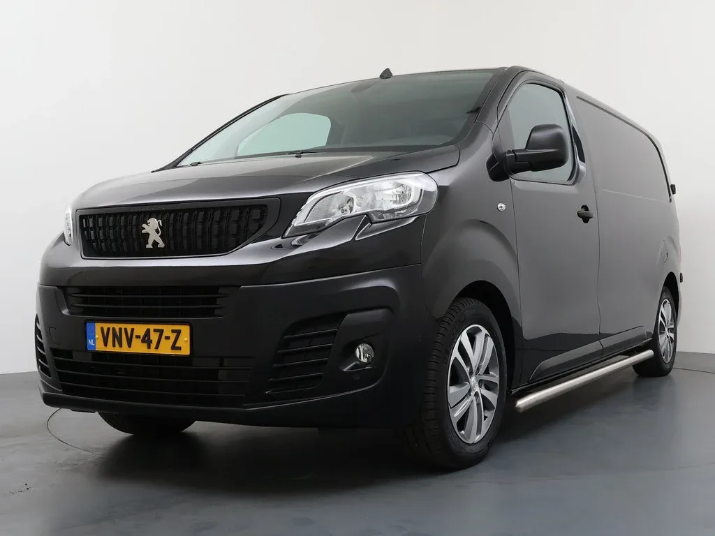 Peugeot Expert (2022) — foto 1