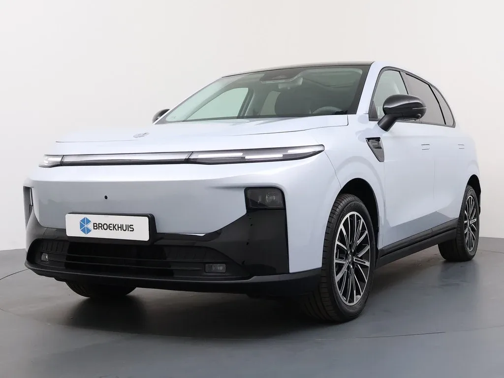 Leapmotor B10 (2026) — foto 1