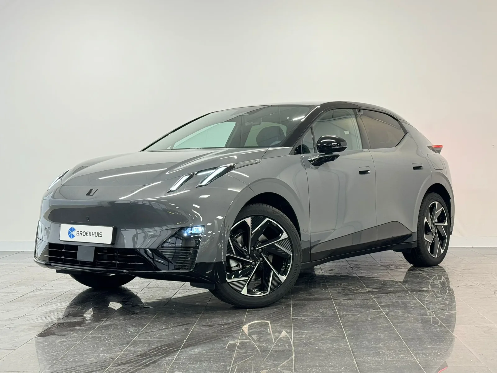 Lynk & Co 02 (2026) — foto 1
