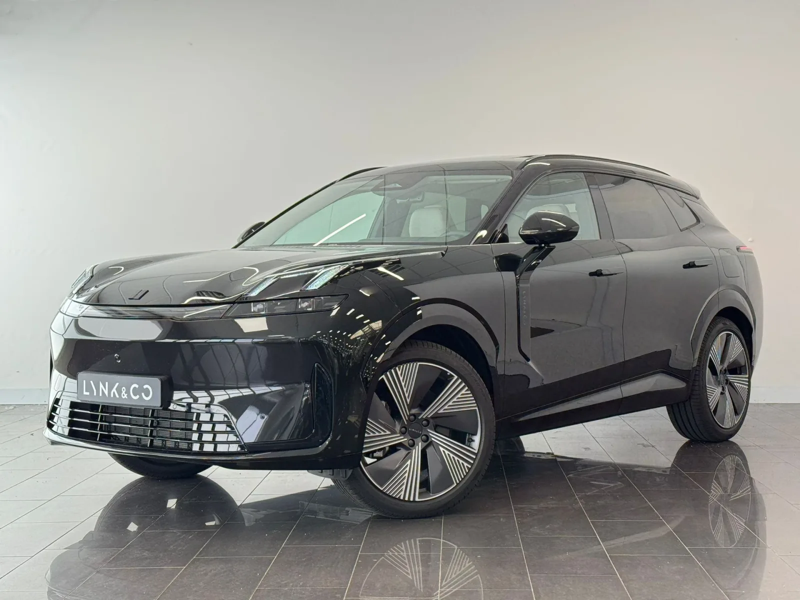 Lynk & Co 08 (2026) — foto 1