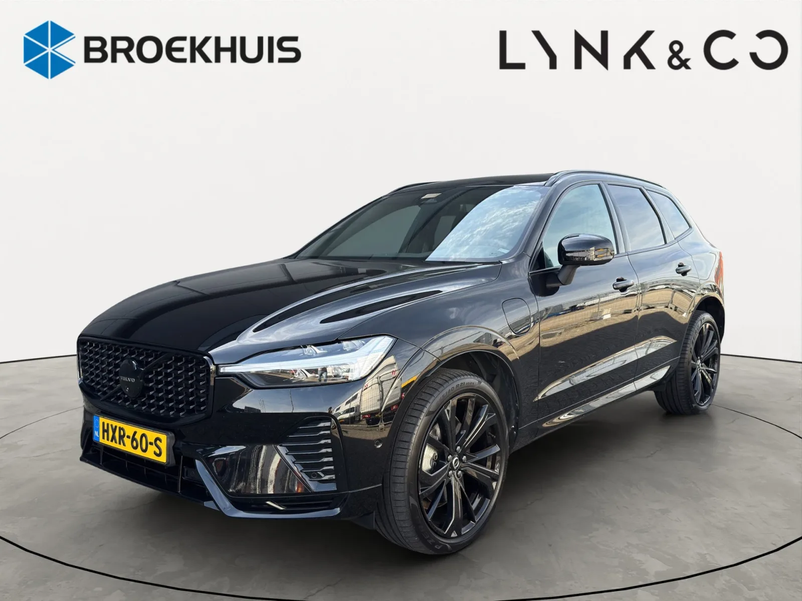 Volvo XC60 (2024) — foto 1