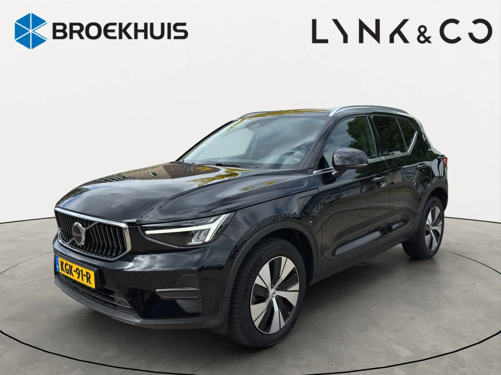 Volvo XC40 (2022) — foto 1